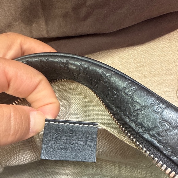 Gucci micro monogram camera bag: authentic - Picture 9 of 10